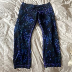 Lululemon size 6 floral leggings